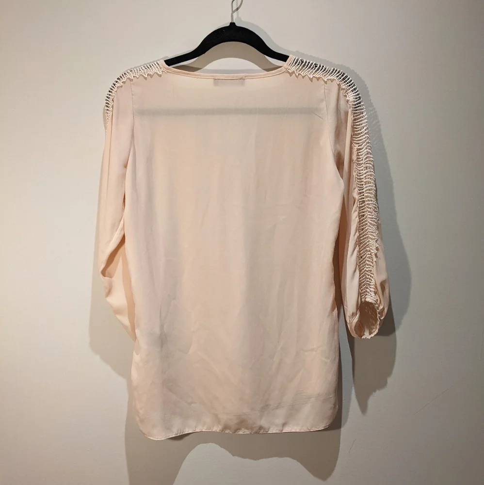 Pink blouse - Picture 2 of 5